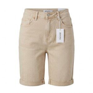 NWT Zenana Women’s Bermuda Shorts - Size Large - Khaki Tan